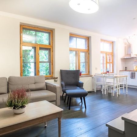 Dream Stay - Bright 2-Bedroom 2-Floor Old Town Apartment Tallin Exterior foto