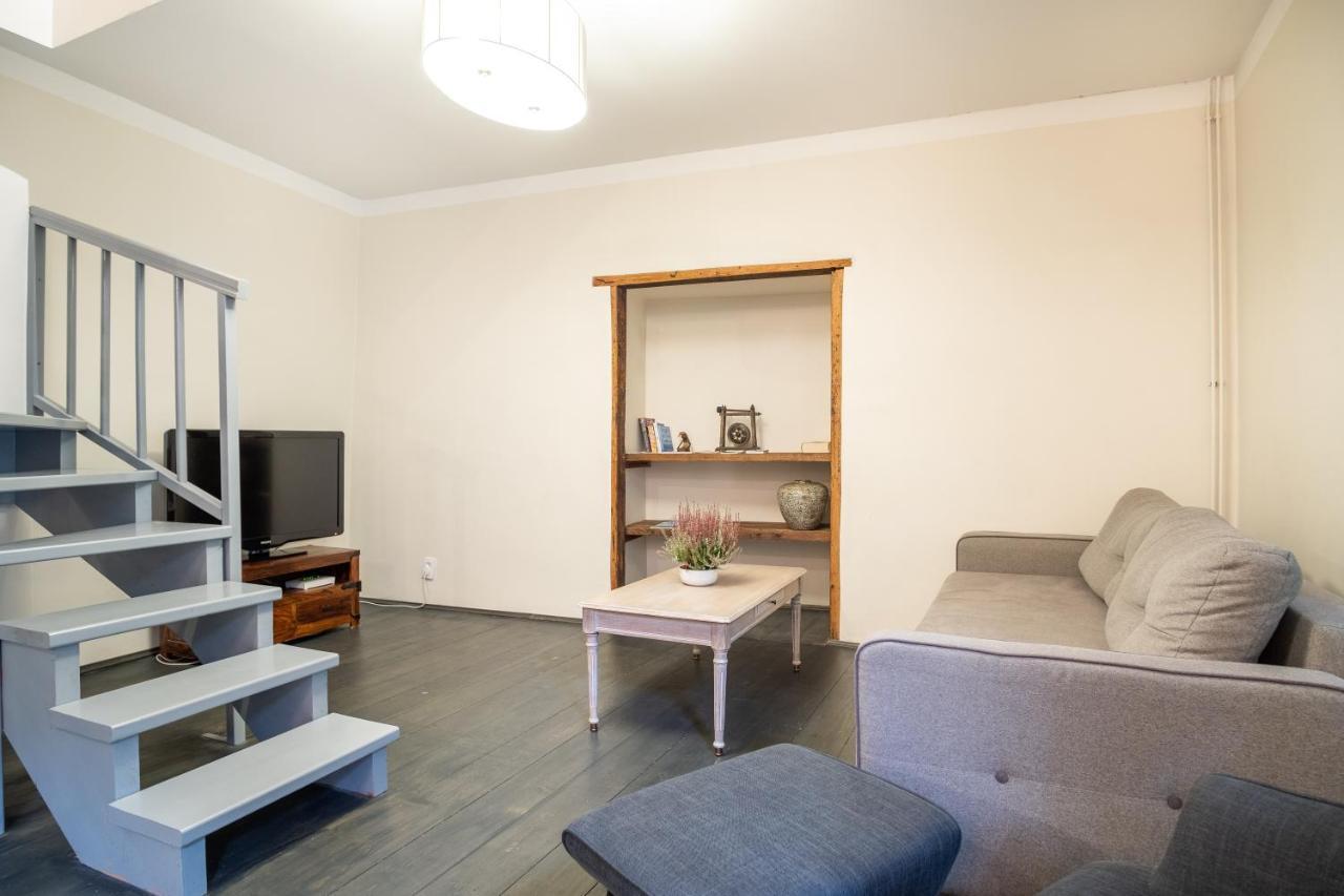 Dream Stay - Bright 2-Bedroom 2-Floor Old Town Apartment Tallin Exterior foto
