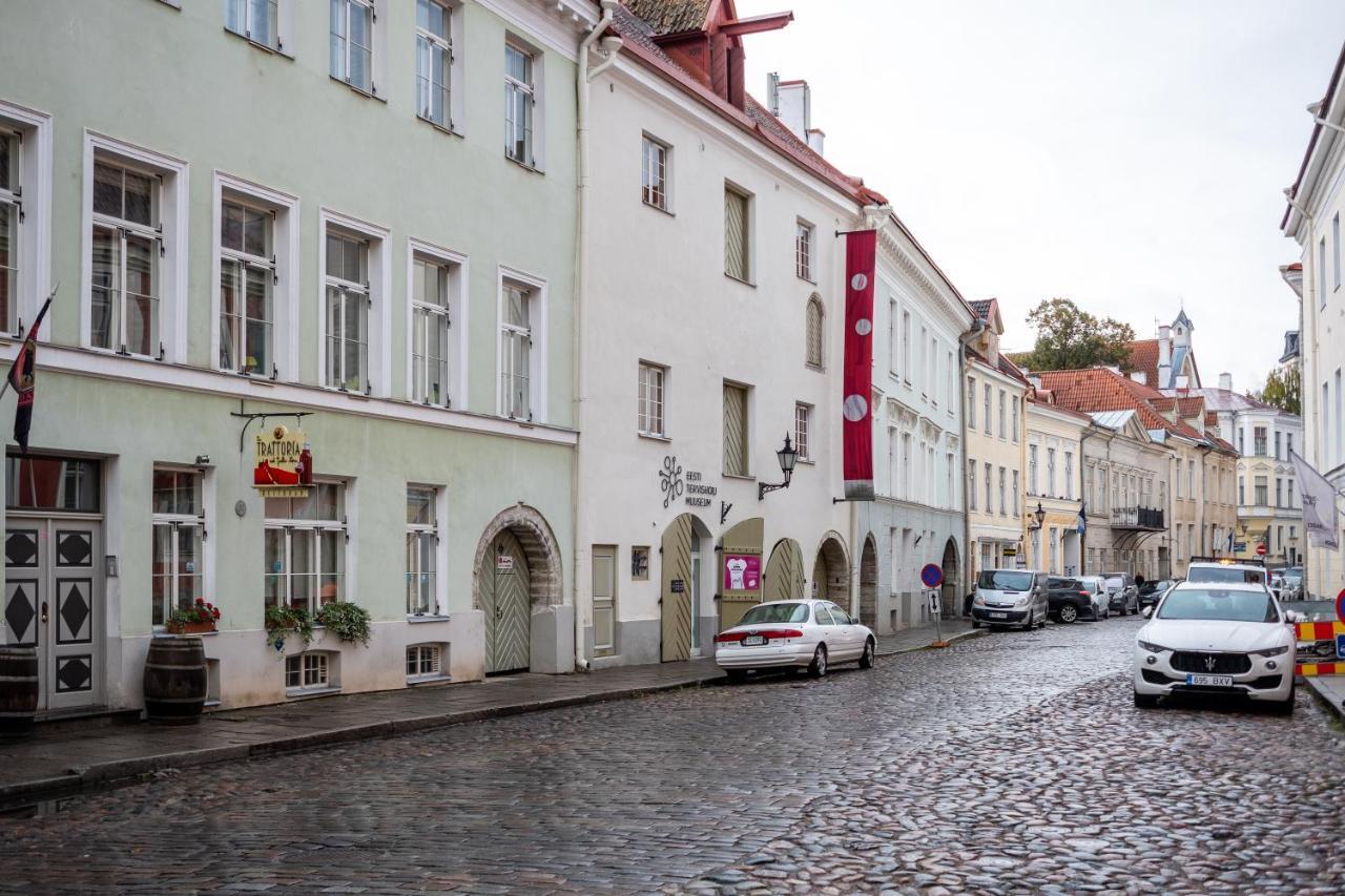 Dream Stay - Bright 2-Bedroom 2-Floor Old Town Apartment Tallin Exterior foto