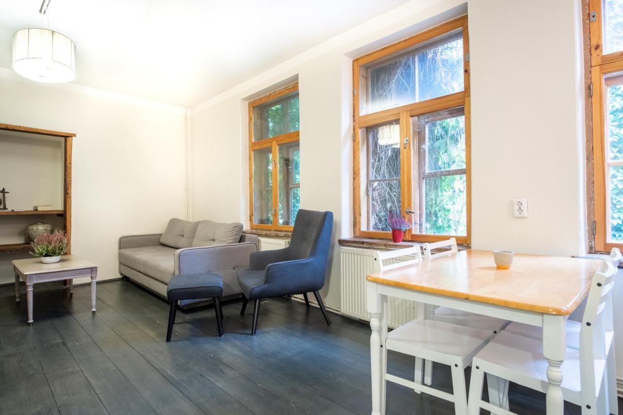 Dream Stay - Bright 2-Bedroom 2-Floor Old Town Apartment Tallin Exterior foto